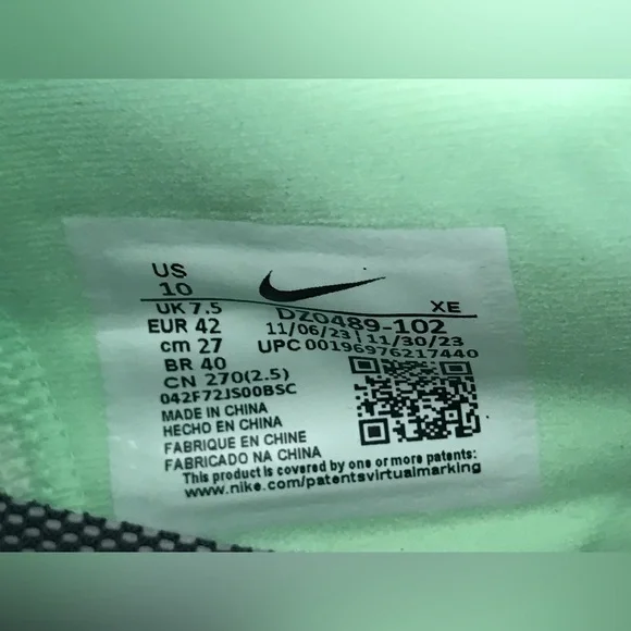 Size 10 Womens Nike ZoomX Ultrafly Trail Running Shoes White Green DZ0489-102 - Picture 7 of 8